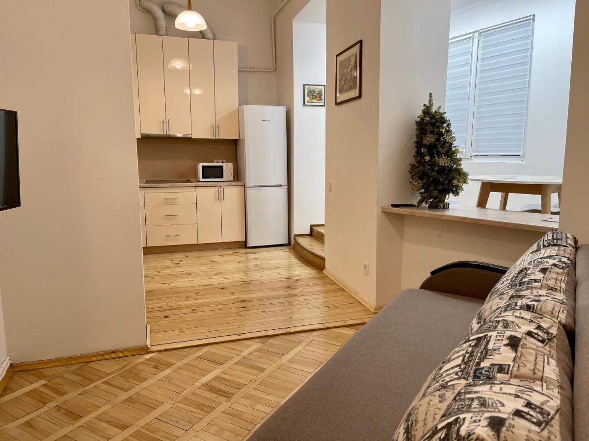 Avangard Kryva Lypa 3 Apart Lemberg Exterior foto