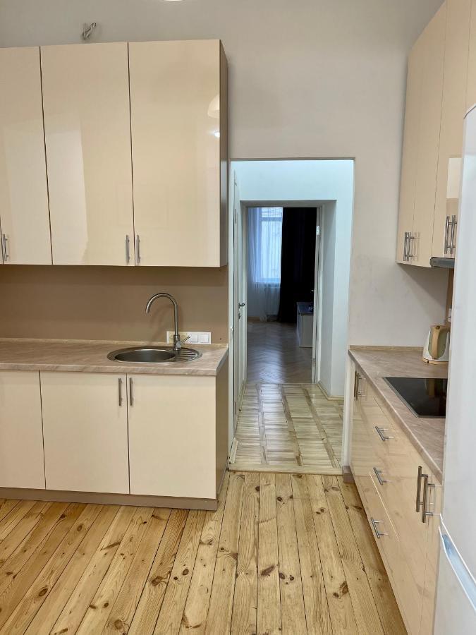 Avangard Kryva Lypa 3 Apart Lemberg Exterior foto
